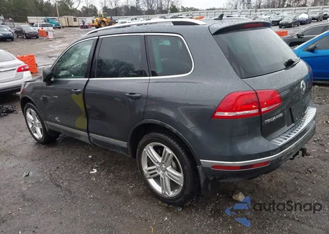 2015 Volkswagen Touareg Tdi Executive z USA, uszkodzony, nr VIN WVGEP9BP9FD003122